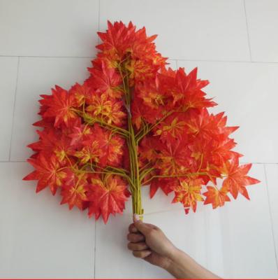 China Decorative Wholesale Artificial Maple Leaves Maple Tree Branches and Leaves Home Decoration for sale