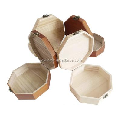 China Small handmade wooden gift box with clasp for sale