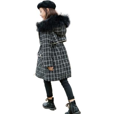 China Wholesale Anti-wrinkle Ladies High Quality Woolen Jacket Winter Ladies Fur Collar Plaid Hooded Coat for sale