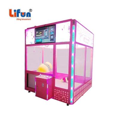 China 2020 New Arcade Giant Crane Machine Claw Coin Operated Developed Crane Game For Sale W220*D240*H300cm for sale