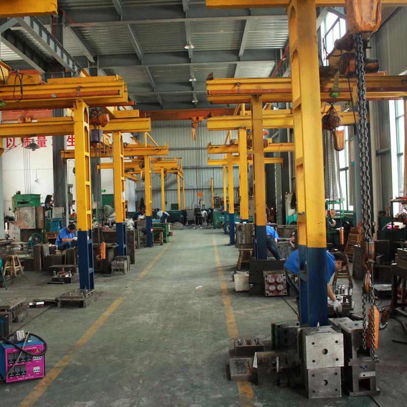 Verified China supplier - Taizhou Huangyan Linping Plastic Mould Factory