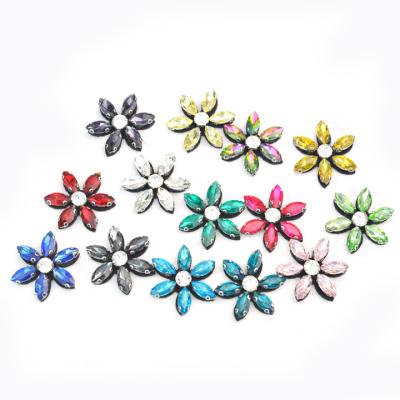 China 2022 Colorful Fashion Flower Hat Keering Bags Garment Crystal Applique Patches For Dress WPHB-709 for sale