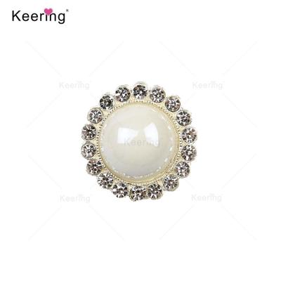 China New Design Wholesale Crystal Shank Buttons Pearl Rhinestone Nickel Free Button Customized Technics Bulk Style for sale