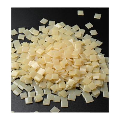 China Yellow GranulesEVA Hot Melt Adhesive For Shoe Counter Te koop