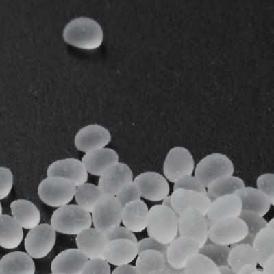 China Water Resistant Hot Melt Glue Granules Transparent Heat Fabric Glue zu verkaufen