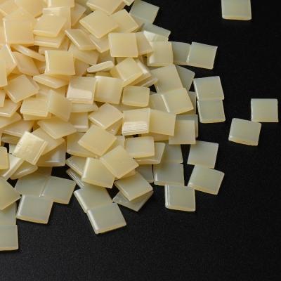 中国 Professional-grade Hot Melt Adhesive for Edge Banding Woodworking Glue 販売のため