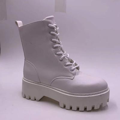 China 2022 New Lightweight Leather Sable Winter Thick Bottom Women's Boots Color Zip-up Ladies Ankle Boots White for sale