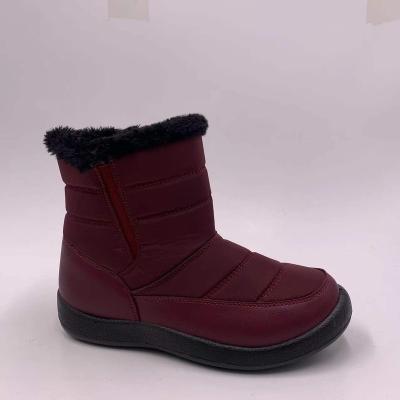 China 2022 New Lightweight Umbrella Cloth Material Snow Boots Burgundy Color Zipper Warm And Anti-skid Women's Boots for sale