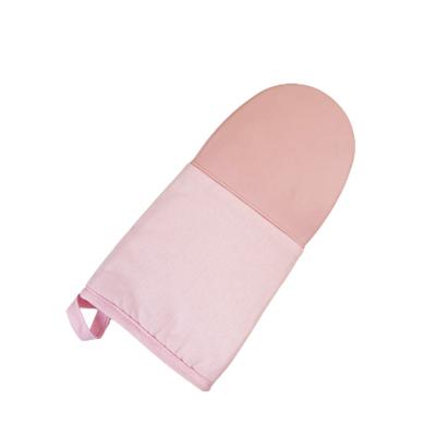 China Waffle Home Kitchen Cooking Baking Heat Resistant Oven Mitts BBQ Oven Gloves Long Waterproof Silicone Gloves for sale