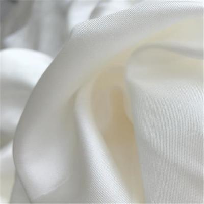 China 19012 Organic Natural White Color Undyed Silk Fabric 114cm 12m/m Twill Silk For Clothing for sale