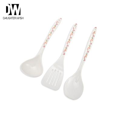 China Viable Popular Simple Cute Style Customized Melamine Plastic Measuring Spoon Set for sale