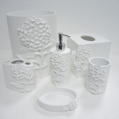 China Sustainable Modern Polyresin Bath Hotel Accessory Set Supplier for sale