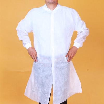 China Single / No Pocket Disposable Non Woven Polypropylene White Lab Coat Without Pocket Stocked In USA Warehouse for sale