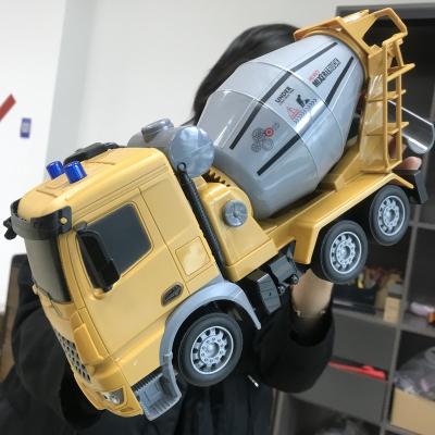 China RC Model 2.4g 6ch Rc Truck Concrete Mixer Engineering Truck Light Construction Vehicle Toys For Kids Construction Vehicle Toys Remote Car for sale