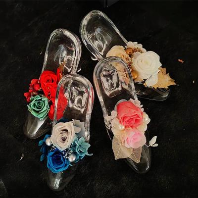 China Factory Supply Preserved Flower Gift Set Preserved Flower High Heel Crystal Shoes For Western Gifts Custom Made 9*11cm for sale