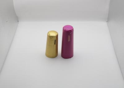 Chine Adaptez le joint aux besoins du client de chapeaux de rétrécissement de la chaleur de PVC pour l'enveloppe de rétrécissement de Champagne Wine Liquor Bottle Cap avec la rayure de larme à vendre