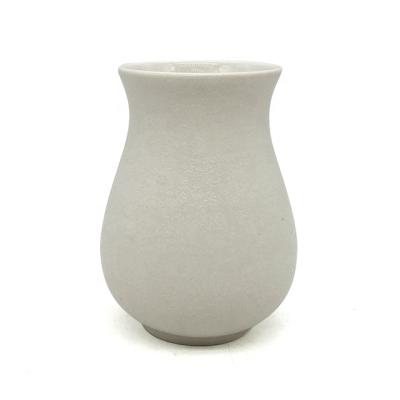 China TC24 5.7oz Vase Style Glazed White Ceramic Scented Candle In Container Luxury DIY Scented Candle for sale