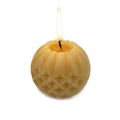 China New arrival 100% luxury European pure natural beeswax mold art custom candle for home decor for sale