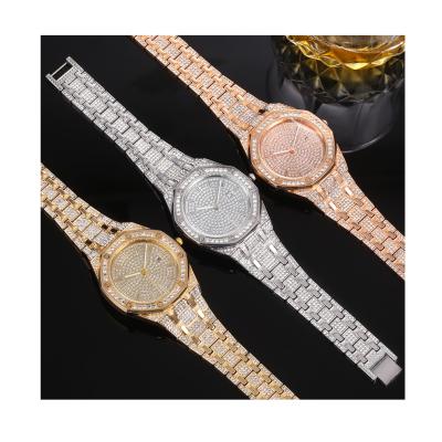 China Factory Direct Supply Waterproof Rhinestone-Encrusted Belt Men's New Alloy Steel Calendar Starry Watch for sale