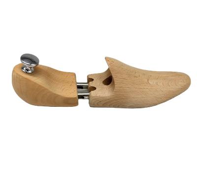 China Light Weight Customized Wooden Tree Comfort Wooden Shoe Stretcher With Smooth Surface for sale