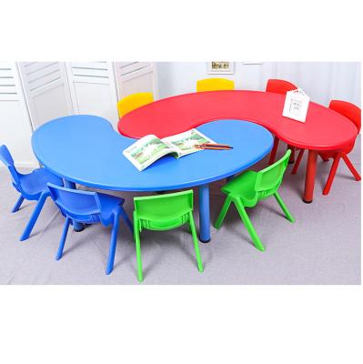 China Contemporary Kids Furniture Sets Study Plastic Desk Table Half Moon Indoor Children's Furniture Sets For Nursery Kindergarten Home Room for sale