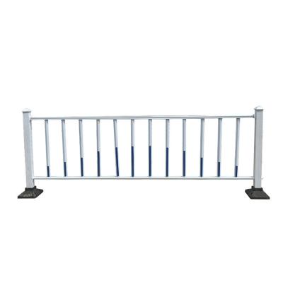 China Highway Stair Handrail Bracket Guardrail Panel Metal Guardrail For Construction for sale