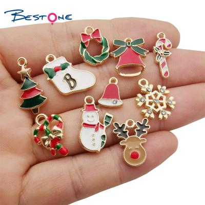 China Friendly Custom Enamel E-Co Christmas Charms Santa Snowman Charms For Bracelet Making for sale