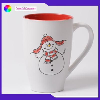 China Tall 600ml Hand Painted Christmas Mugs Colorful Santa Claus Pattern for sale