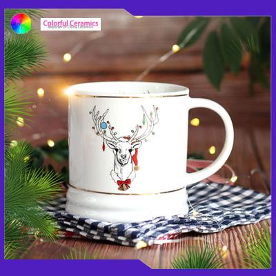 China Weihnachtsgeschenk-personifizierten keramische Kaffeetasse-prägeartige Geschirr-Sätze bleifreies zu verkaufen