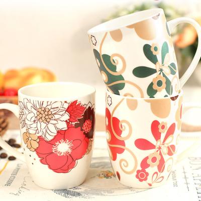 China Lead Free Personalized Ceramic Coffee Mugs Chinese Style Flower Pattern Bullet Shape for sale