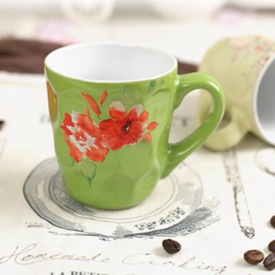 China Cadmium Free Custom Ceramic Coffee Mugs Embossed Customized Flower Pattern for sale