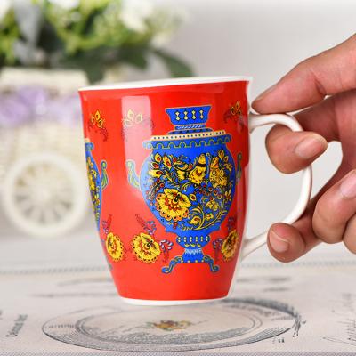 China Tazas de café de cerámica del viaje del logotipo de la taza de encargo del tambor que hacen publicidad de los regalos promocionales en venta