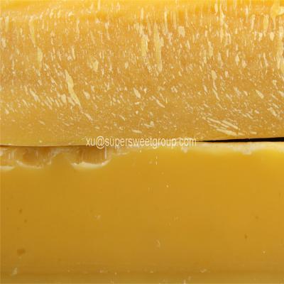 China 100% Pure Filtered Beeswax Slabs Pharmacy Grade Yellow Raw Beewax Block bees wax for candle making Te koop