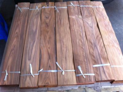 China 910x125x0.5mm rosewood veneer for sale