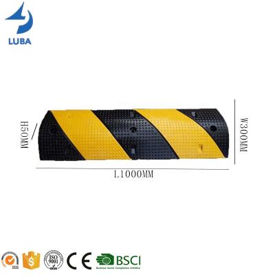 China China Wholesale Yellow And Black Rubber Speed ​​Bump Durable Rubber Speed ​​Bump for sale