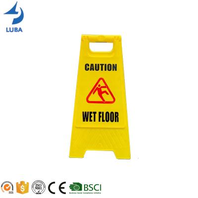 China Wet roads foldable plastic road floor safety precaution sign for sale for sale