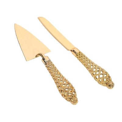 China Factory direct supply viable food western baking tools hollowed out handle triangle pizza shovel cake dessert knives wholesale for sale