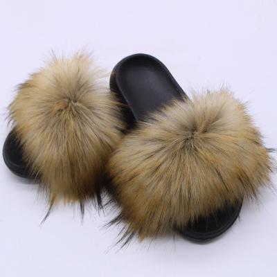 China Fashion Trend High Quality Breathable Fur Slippers Durable Wear-resistant Anti-slippery Ladies Slippers for sale