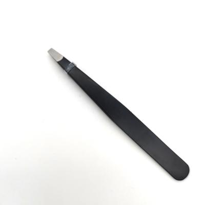 China Multifuntional Tweezers Wholesale Flat Black Classic Eyebrow Tweezers With Custom Logo for sale