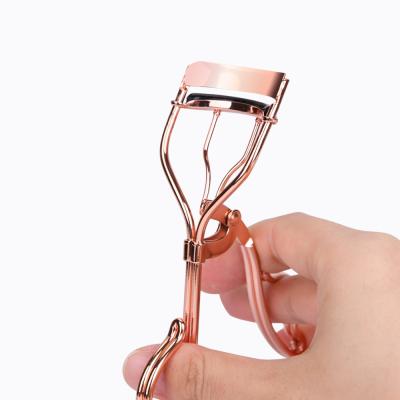 China Professional Electrophoresis Treatment Amazon Hotel Sale Eyelash Curler Eyelash Curler With Silicone Pad Carbon Steel Curler for sale