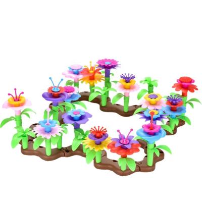 China DIY TOY Educational Toy Play Garden Children's 104Pcs Building Blocks Bouquet Set Building Flower Toys for sale