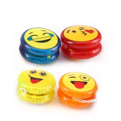 China 12 PCS/Box FLASHING Yo-yos Plastic Light Up Yo-yos For Kids Ball Yoyo Toy for sale