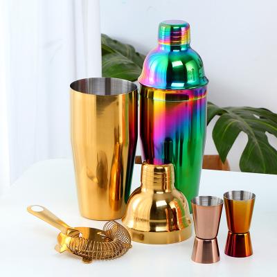 China Boston Stocked Cocktail Shaker With Measuring Cup Barware Cocktail Making Gold Set Stainless Steel Cocktail Shaker Set for sale