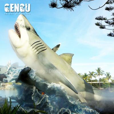 China Outdoor Or Indoor Outdoor Or Indoor Venue Lifelike Sculpture Fiberglass Animal Shark for sale