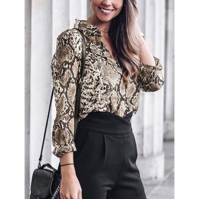 Chine Latest Newlong Sleeve Leopard Print Tops Trendy Blouse Women Tops Long Sleeve Top For Women à vendre