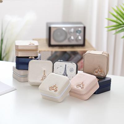 China Eco-friendly Vintage Magnetic Packaging Gift Box Portable Jewelry Case Custom Packaging Jewelry Box for sale