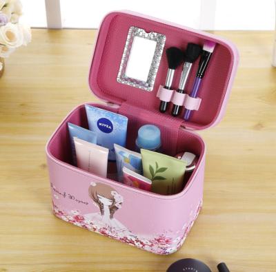 China Durable Classic Ladies PU Plastic Leather Women Portable Multifunctional Recycled Cosmetic Mailing Bags for sale