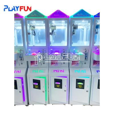 China PlayFun Groothandel Coin Operated Candy Vending Machine Mini Claw Machine met Cash Bill Acceptor voor verkoop Claw Game Machi Te koop