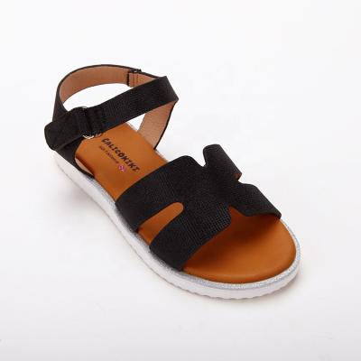 China Flat 2021 Summer New Arrival Children Soft Sole Sandal Anti Slip Beach Shoes for sale