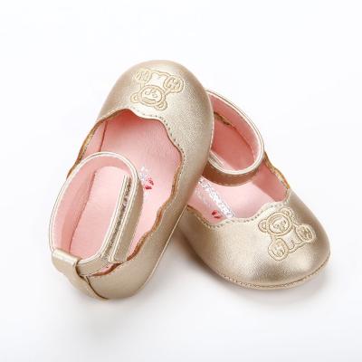 China Flat 2021 Fashion Embroidery Soft Soles Top Selling Baby Shoes for sale